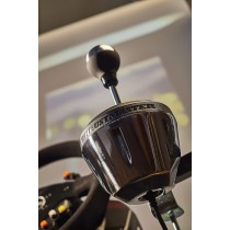 Thrustmaster przedstawia TH8A Add-On Shifter — realistyczną, wysokiej klasy skrzynię biegów współpracującą z wieloma platformami